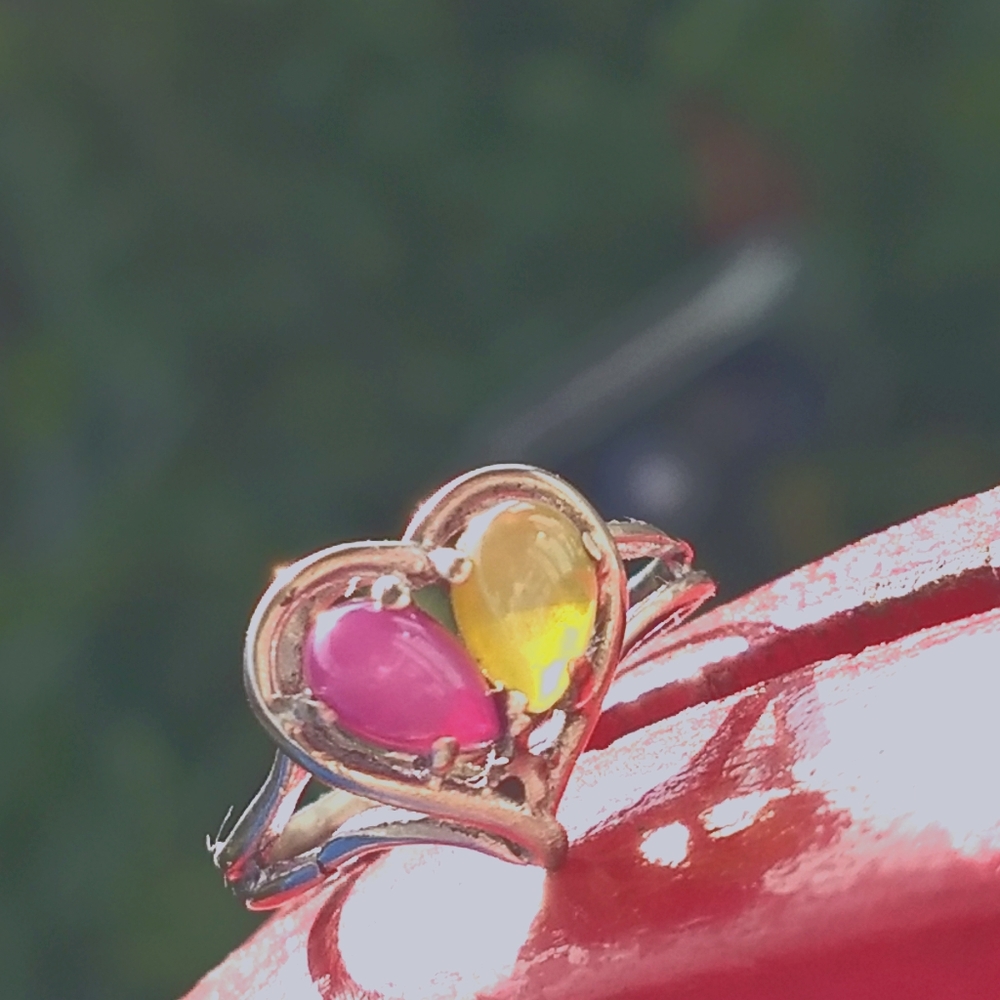 White gold star sapphire ring